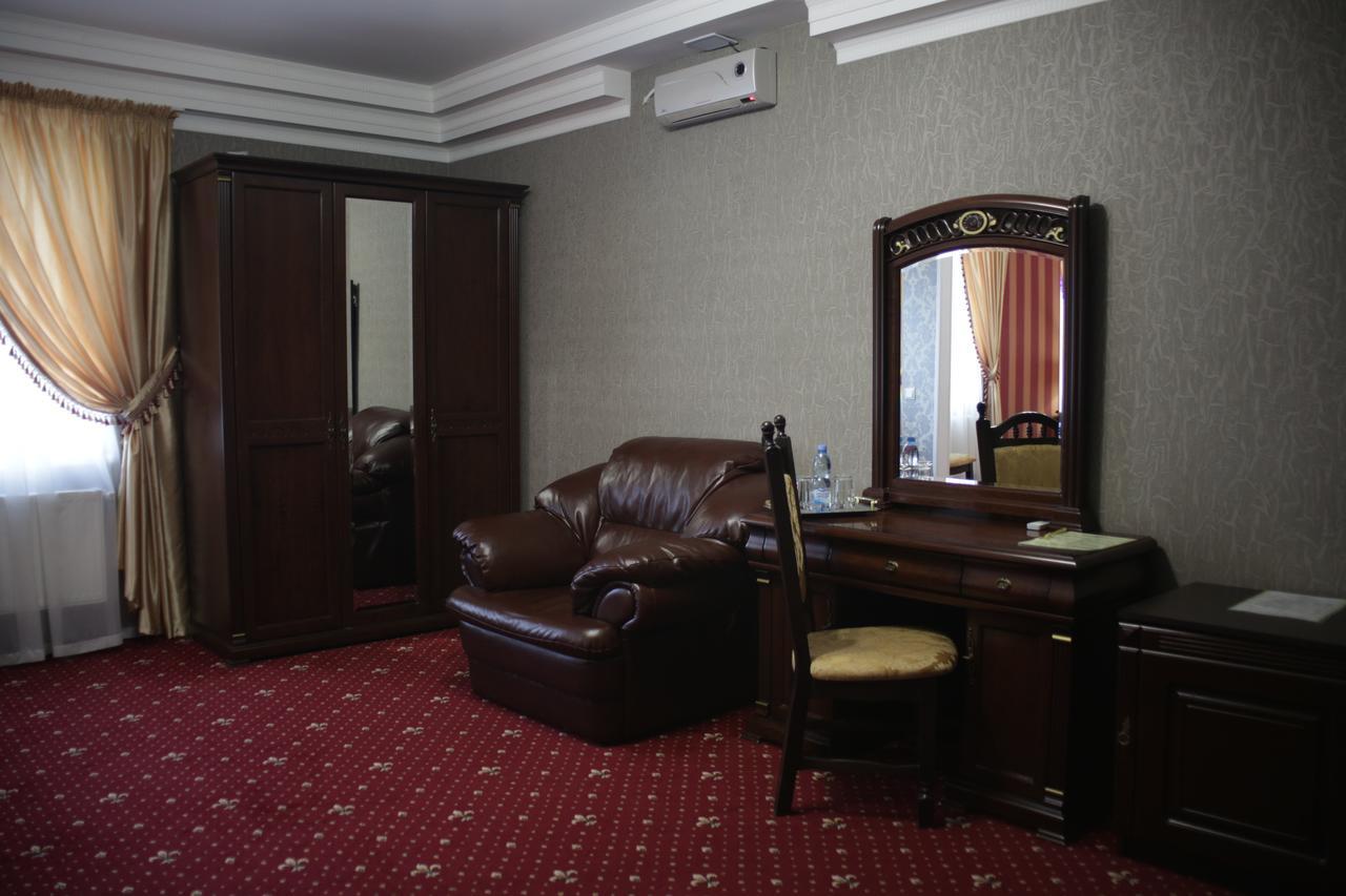 Garden Hall Ternopil Exterior foto